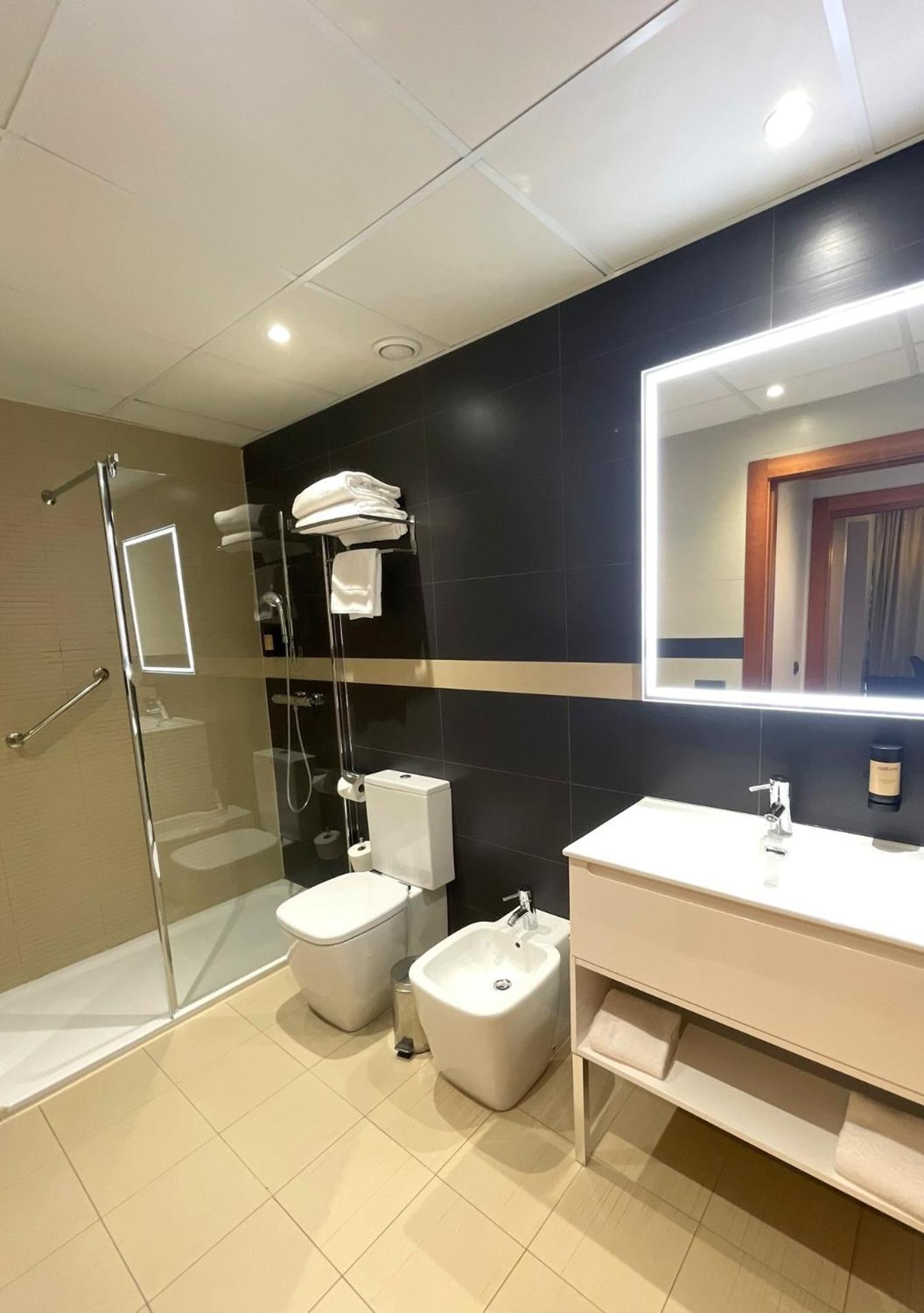 Apartahotel Ah San Fermín Pamplona Villava
